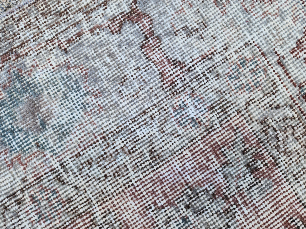 Vintage Oushak Rug 5x8: Handwoven Turkish Wool, Neutral Farmhouse Style