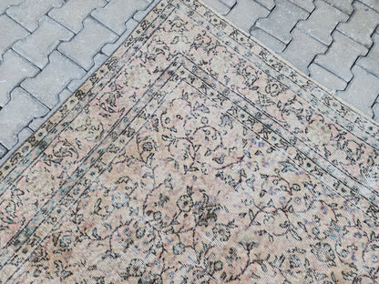 7x10 Vintage Turkish Rug: Beige and Pink Oriental Oushak Rug