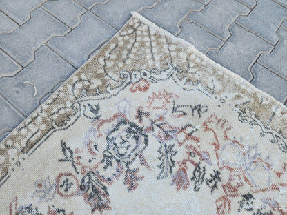 Handwoven Turkish Oushak Rug 3x6: Wool & Cotton Medallion Design