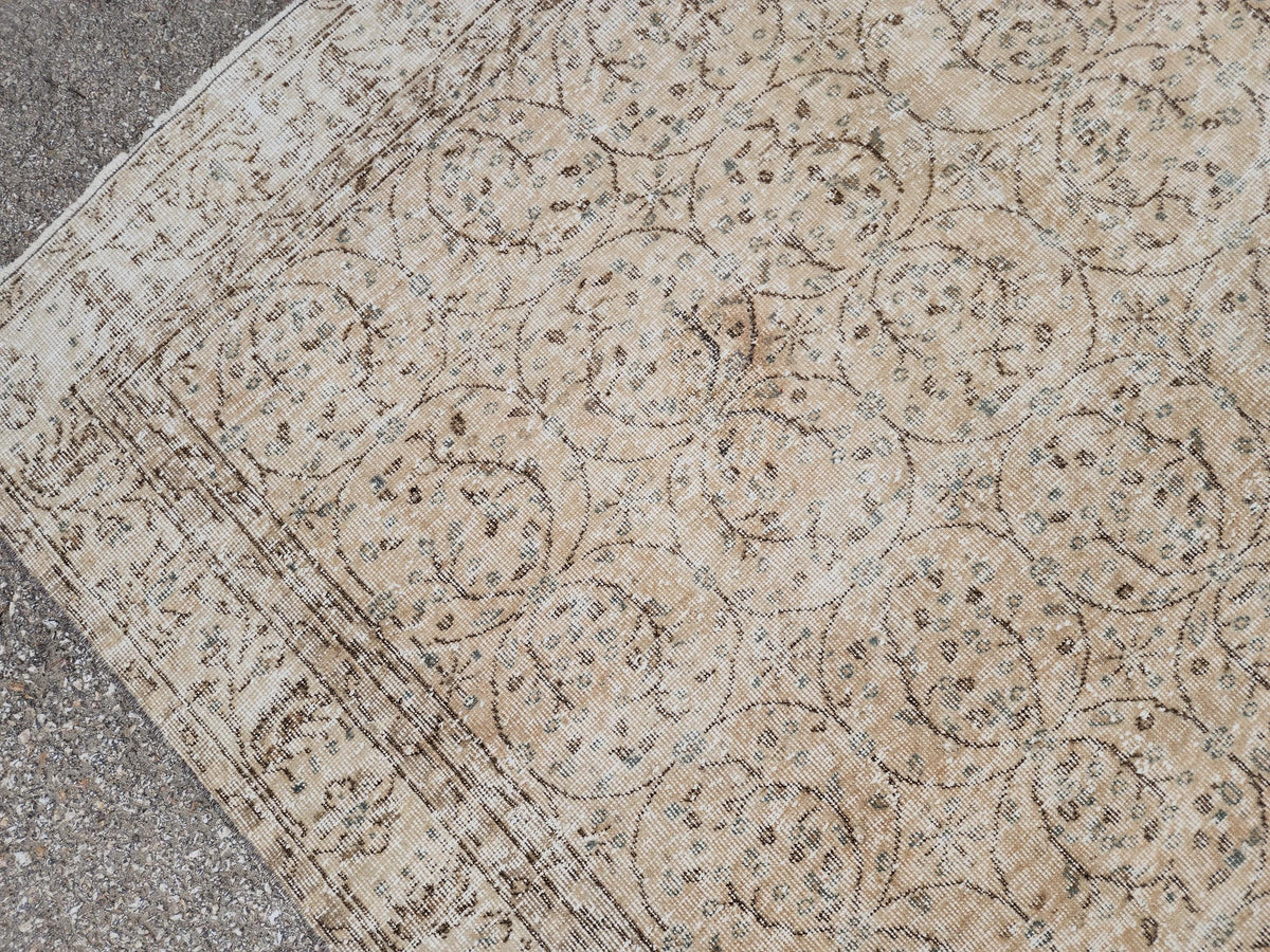 Hand Knotted Wool Rug 6x10: Beige Turkish Oushak Rug