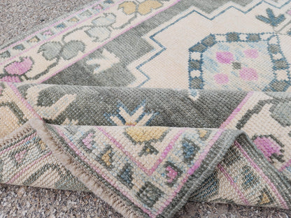 3x5 Oushak Rug: Handwoven Up Cycled Wool, Green Beige Medallion