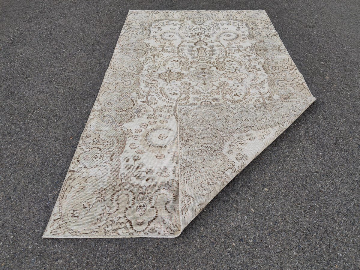 Handwoven Turkish Oushak Rug 5x8: Neutral Boho Decor
