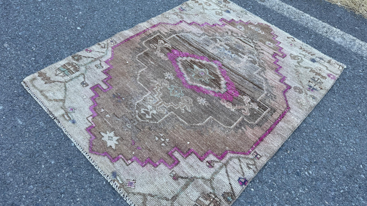 3x4 Boho Kars Rug, Hand Knotted Up Cycled Wool, Farmhouse Decor