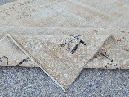 7x9 Beige Oushak Rug: Handwoven Turkish Wool, Muted Rustic Design