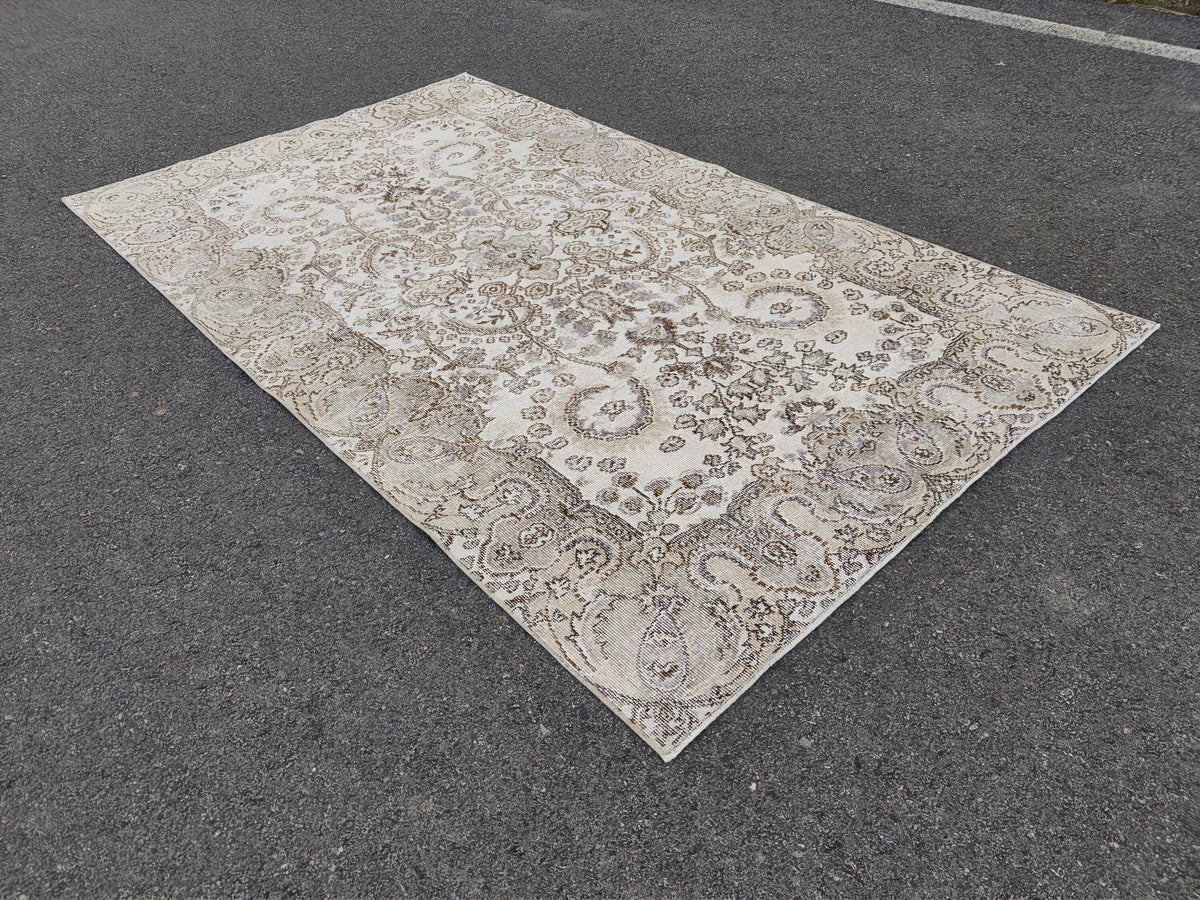 Handwoven Turkish Oushak Rug 5x8: Neutral Boho Decor