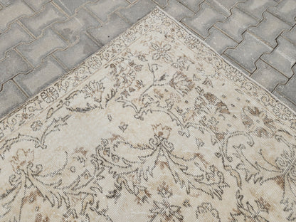 6x9 White Oushak Wool Rug: Turkish Vintage Area Rug