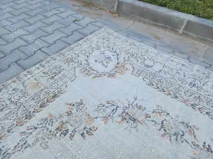 Vintage Isparta Turkish Rug 7x10: Green Oriental Rug