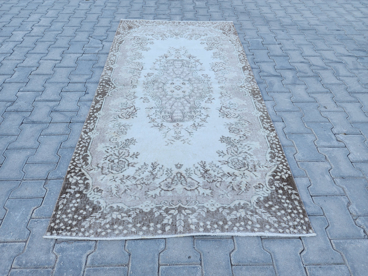 Handwoven Turkish Oushak Wool Rug: Beige Medallion, 4x7