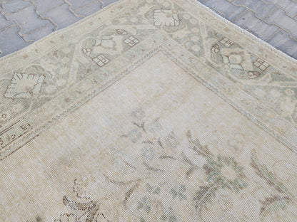 9x12 Vintage Area Rug: Hand-Knotted Wool, Gray & Ivory
