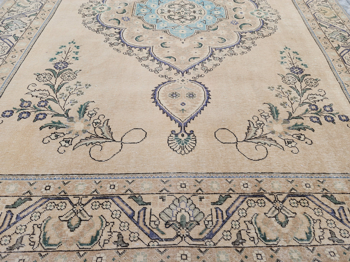 Vintage Oushak Rug 9x12: Hand-Knotted Turkish Wool Area Rug