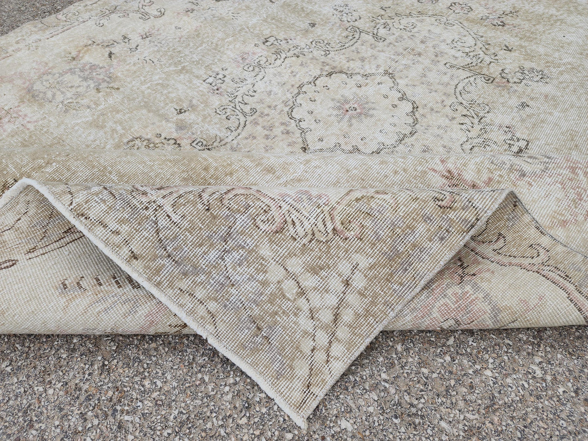 Hand Knotted Wool Oushak Rug 7x10: Beige Rustic Farmhouse Style