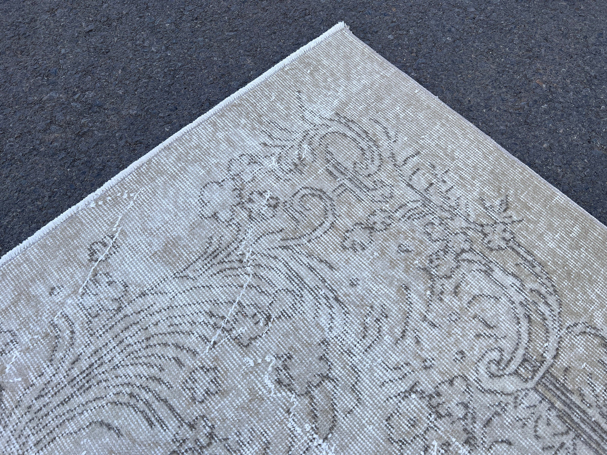 Handwoven Turkish Oushak Rug: 5x8 Vintage Wool & Cotton Area Rug