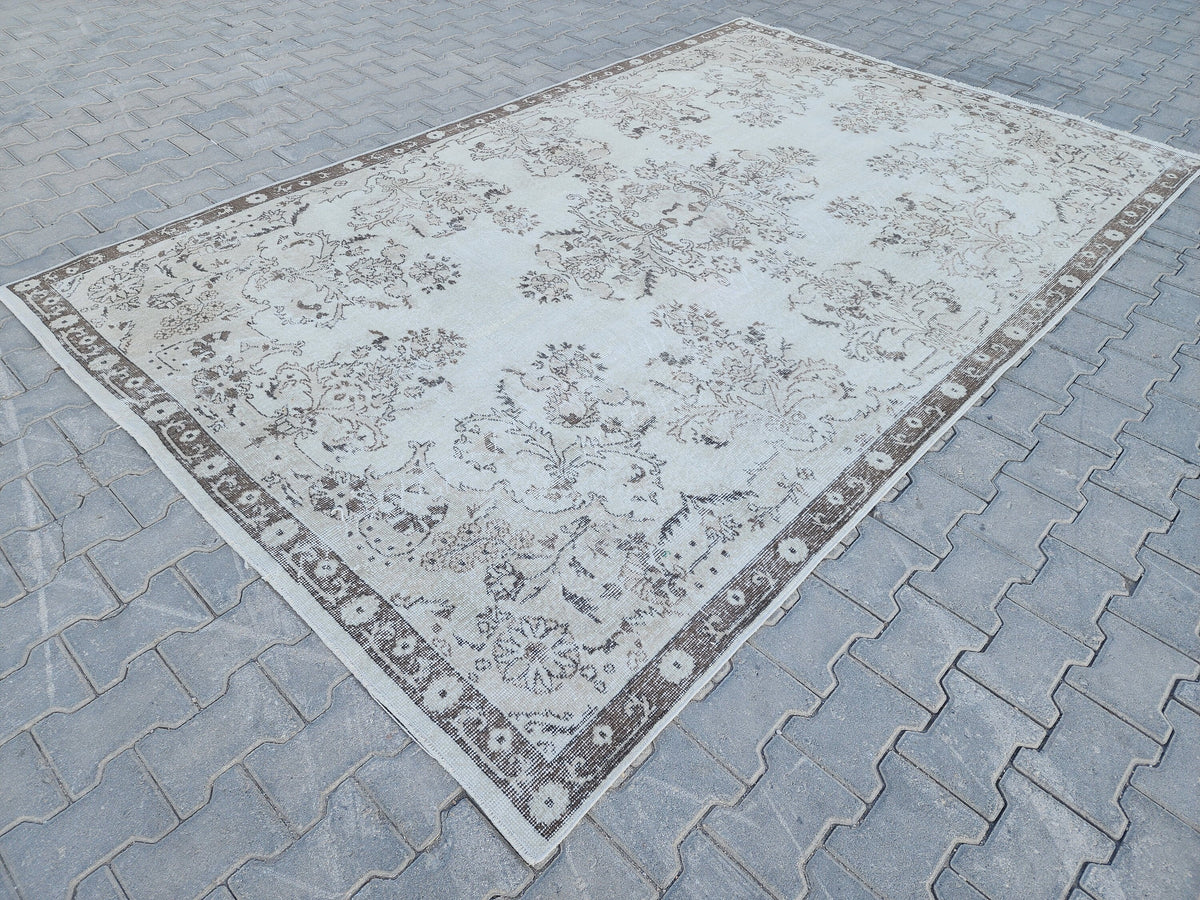 7x10 Vintage Oushak Rug: Hand-Knotted Wool, Beige Traditional Rug