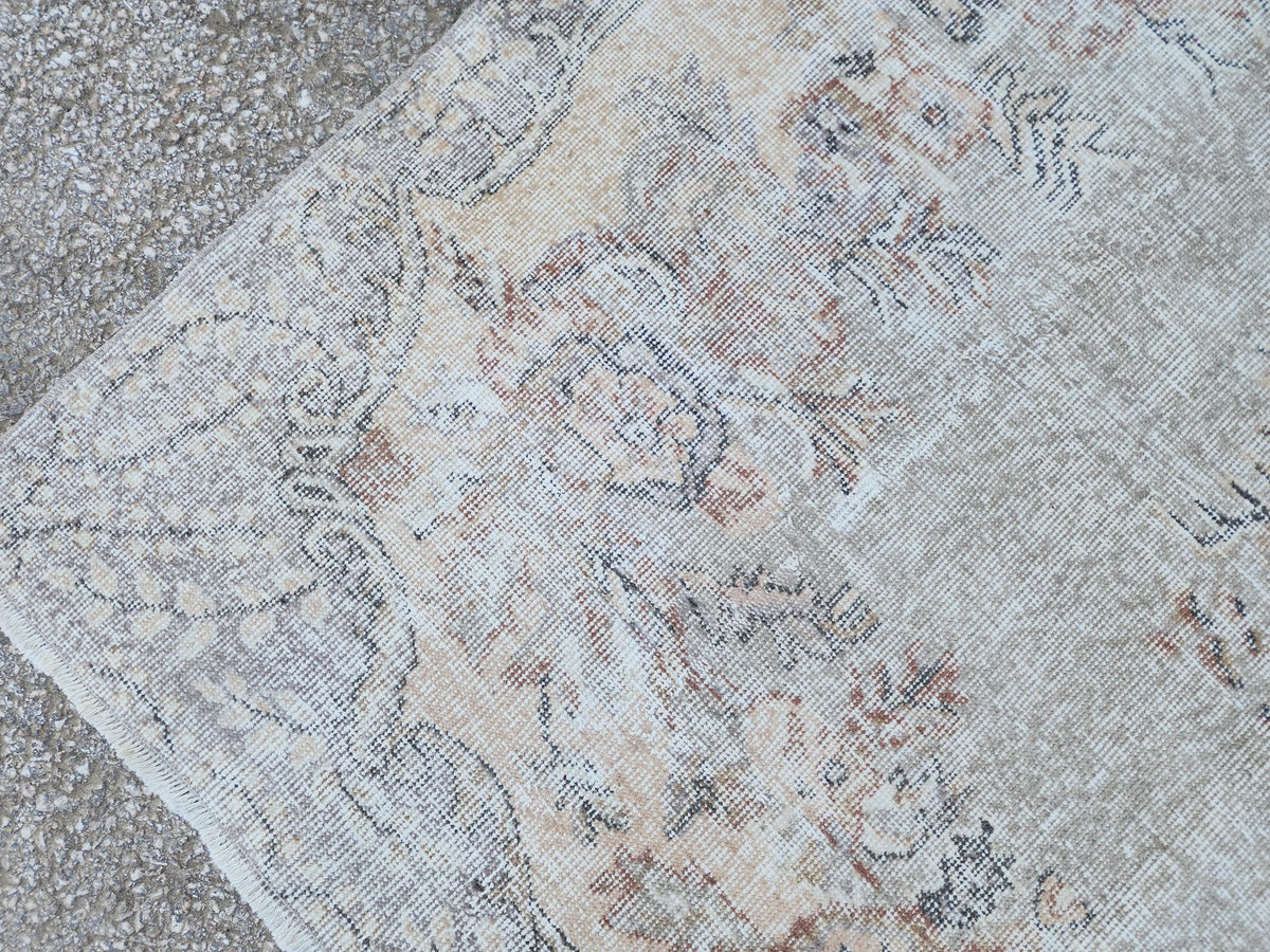 Neutral Oushak Rug 5x9: Turkish Hand Knotted, Dining Room Decor