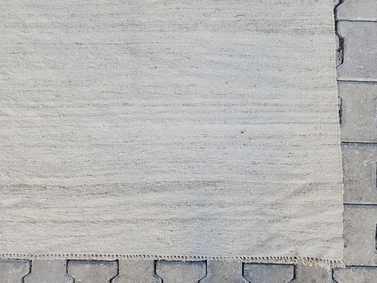 Hand Knotted Turkish Kilim Rug 8x12: Neutral Wool, Rustic Decor
