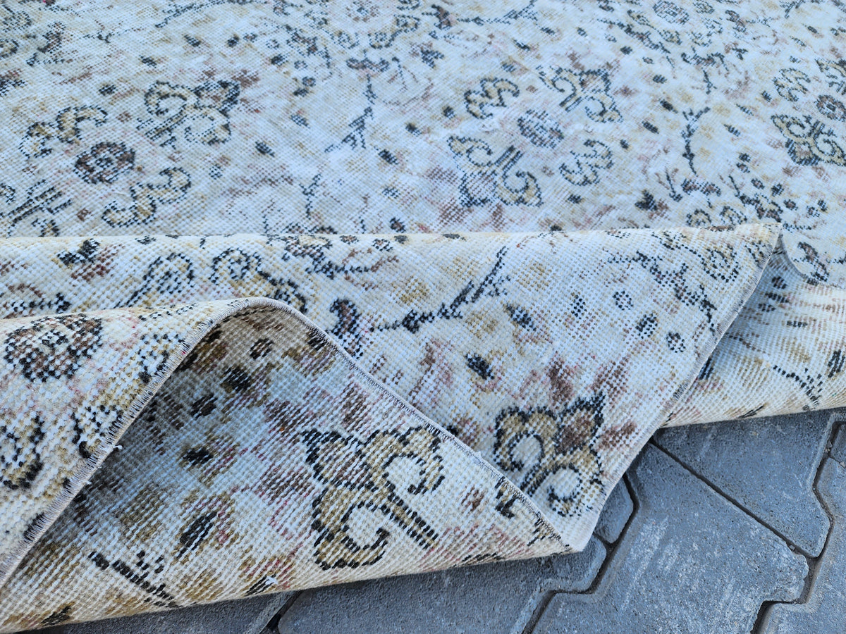 Handwoven Turkish Oushak Rug: 3x6 Neutral Wool & Cotton