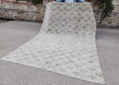 Neutral Oushak Rug 7x10: Hand-Knotted Turkish Wool Area Rug