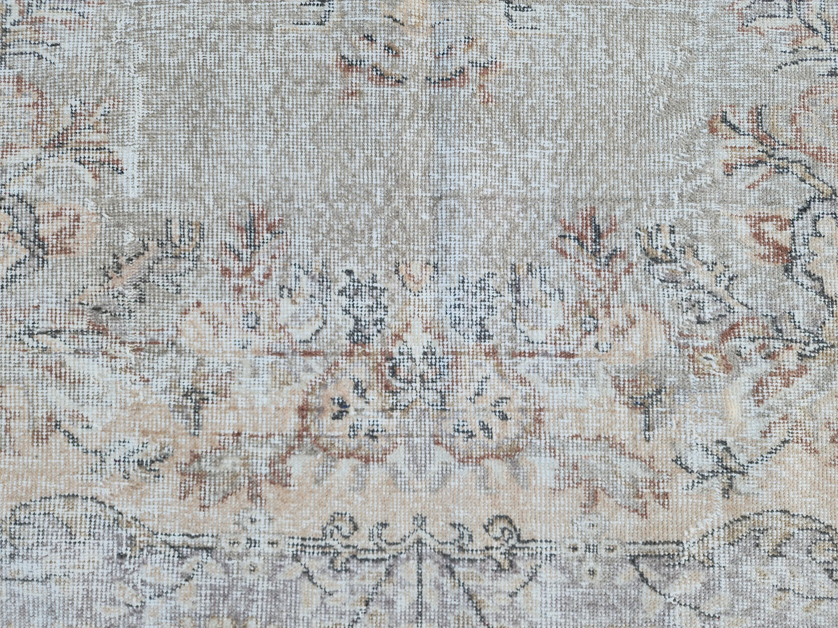 Vintage Oushak Rug 5x9: Handmade Wool, Bohemian Style