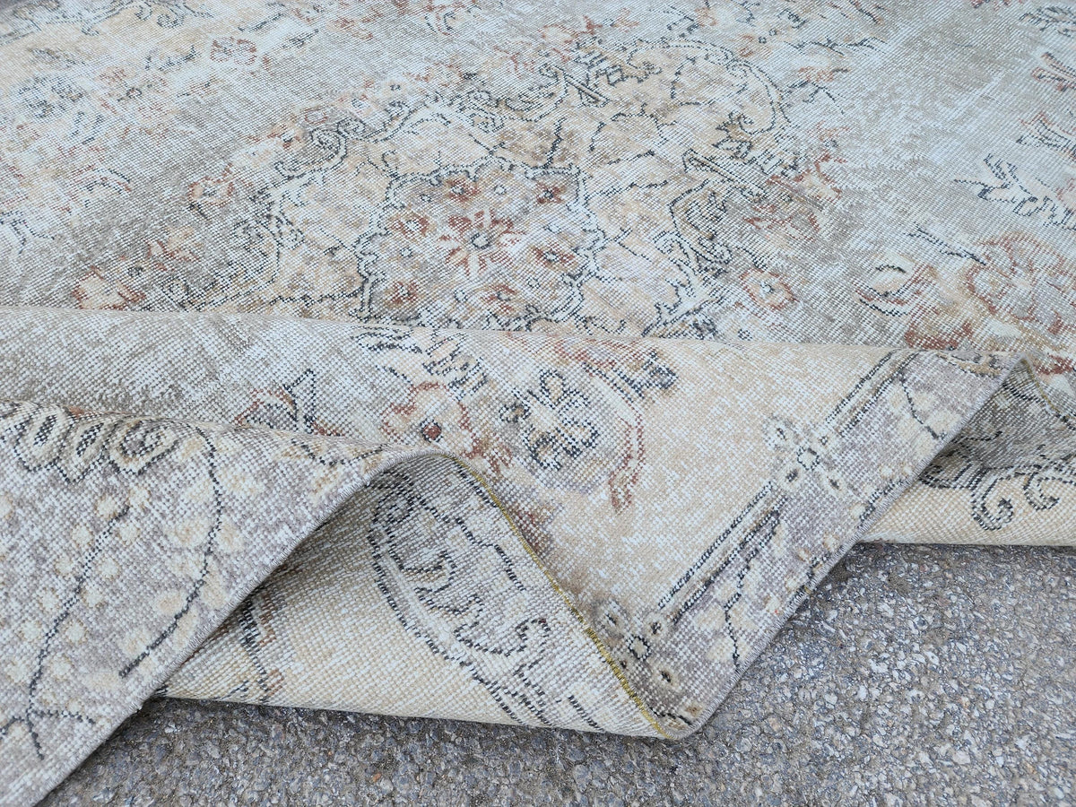 Neutral Oushak Rug 5x9: Turkish Hand Knotted, Dining Room Decor