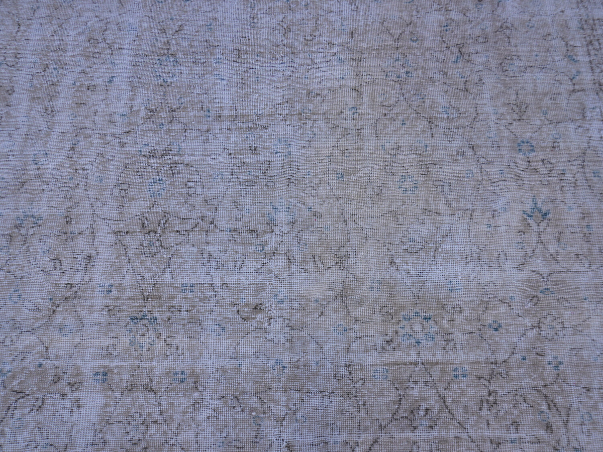 6x10 Vintage Turkish Rug: Neutral Muted Isparta Rug