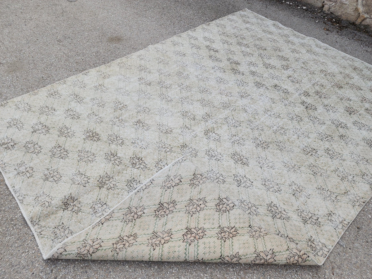 Neutral Oushak Rug 7x10: Hand-Knotted Turkish Wool Area Rug