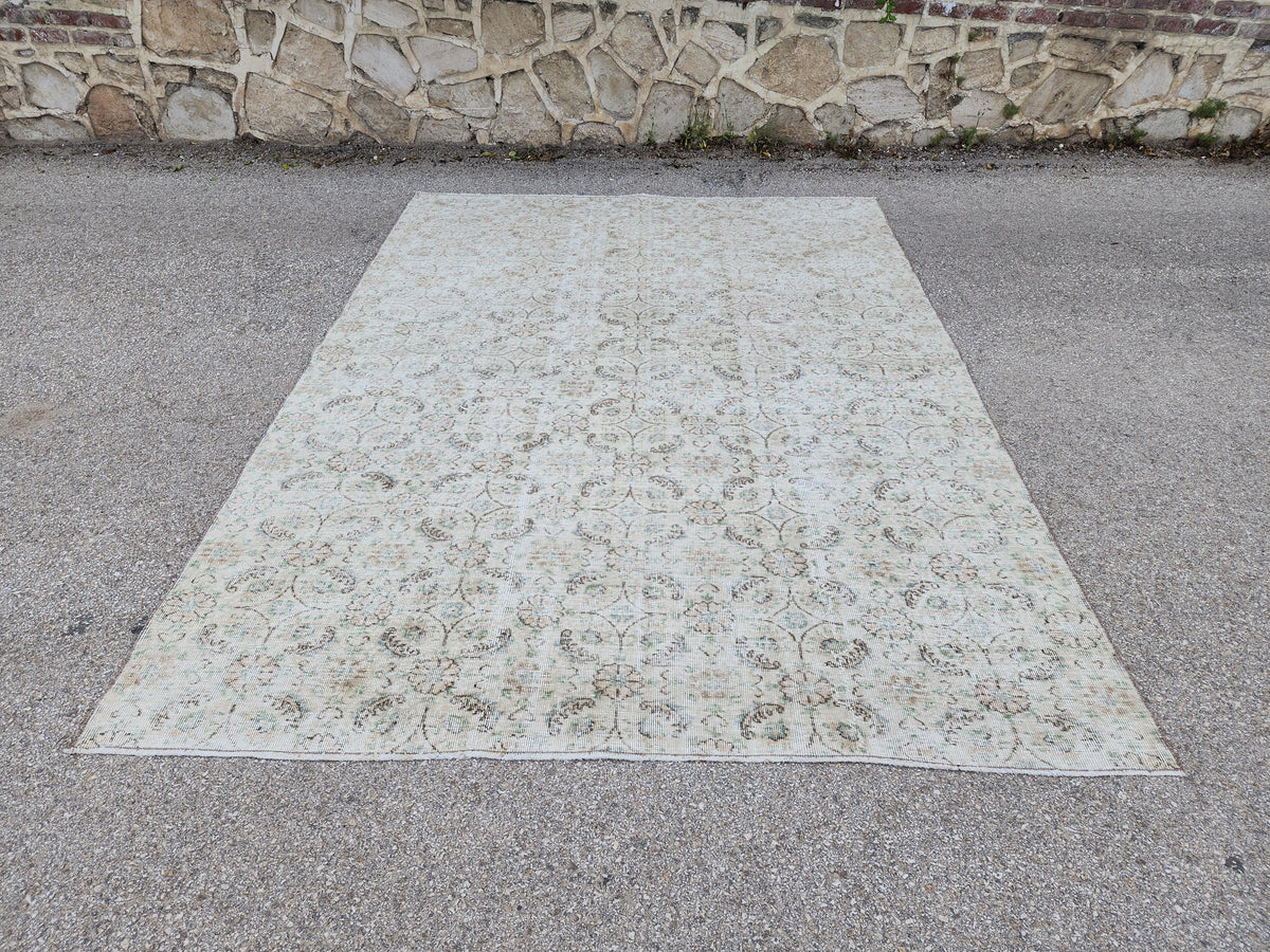 7x9 Turkish Area Rug, Bohemian Rustic Decor, Neutral Geometric Design