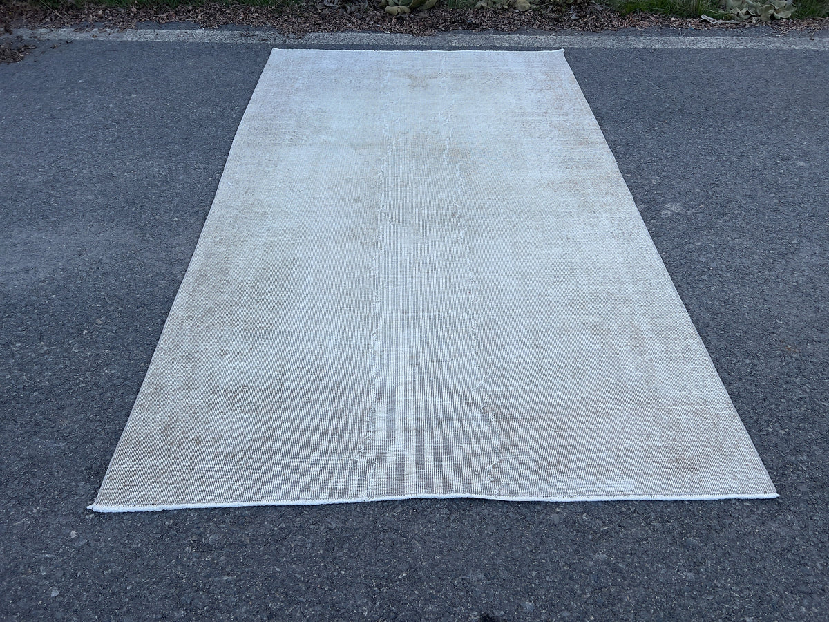 Handwoven Turkish Oushak Rug 5x8: Wool & Cotton Blend