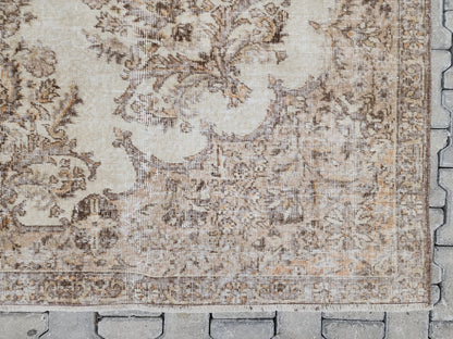 Vintage Turkish Isparta Rug 7x10: Cream & Gray Neutral Rug