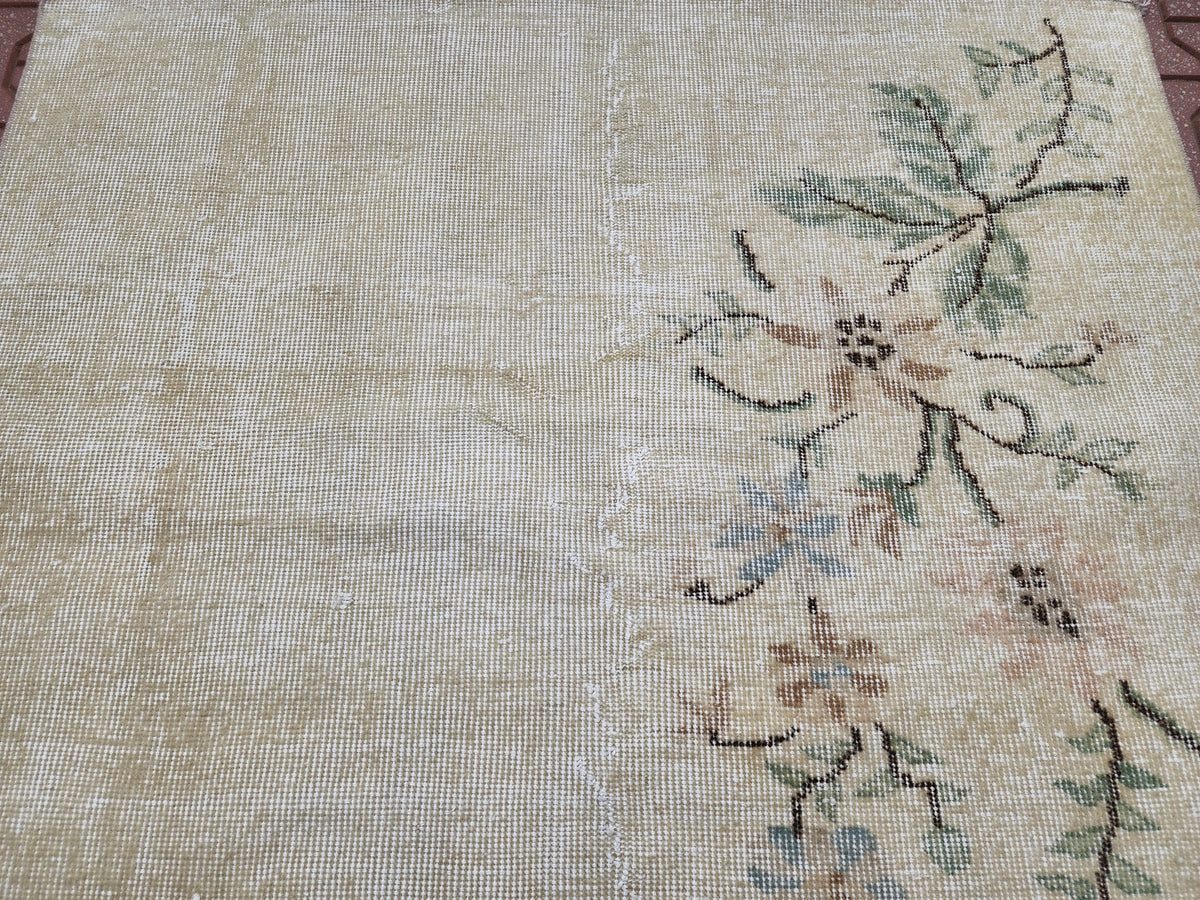 Handwoven Wool Oushak Rug 4x6: Green & Neutral Turkish Design