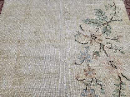 Handwoven Wool Oushak Rug 4x6: Green & Neutral Turkish Design