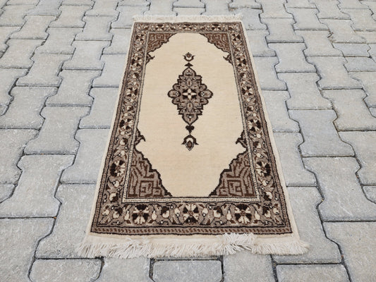 1x3 ft Turkish Vintage Oushak Wool Runner – Beige, Hallway