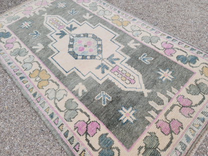 3x5 Oushak Rug: Handwoven Up Cycled Wool, Green Beige Medallion