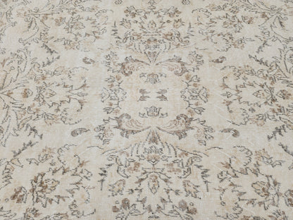 6x9 White Oushak Wool Rug: Turkish Vintage Area Rug
