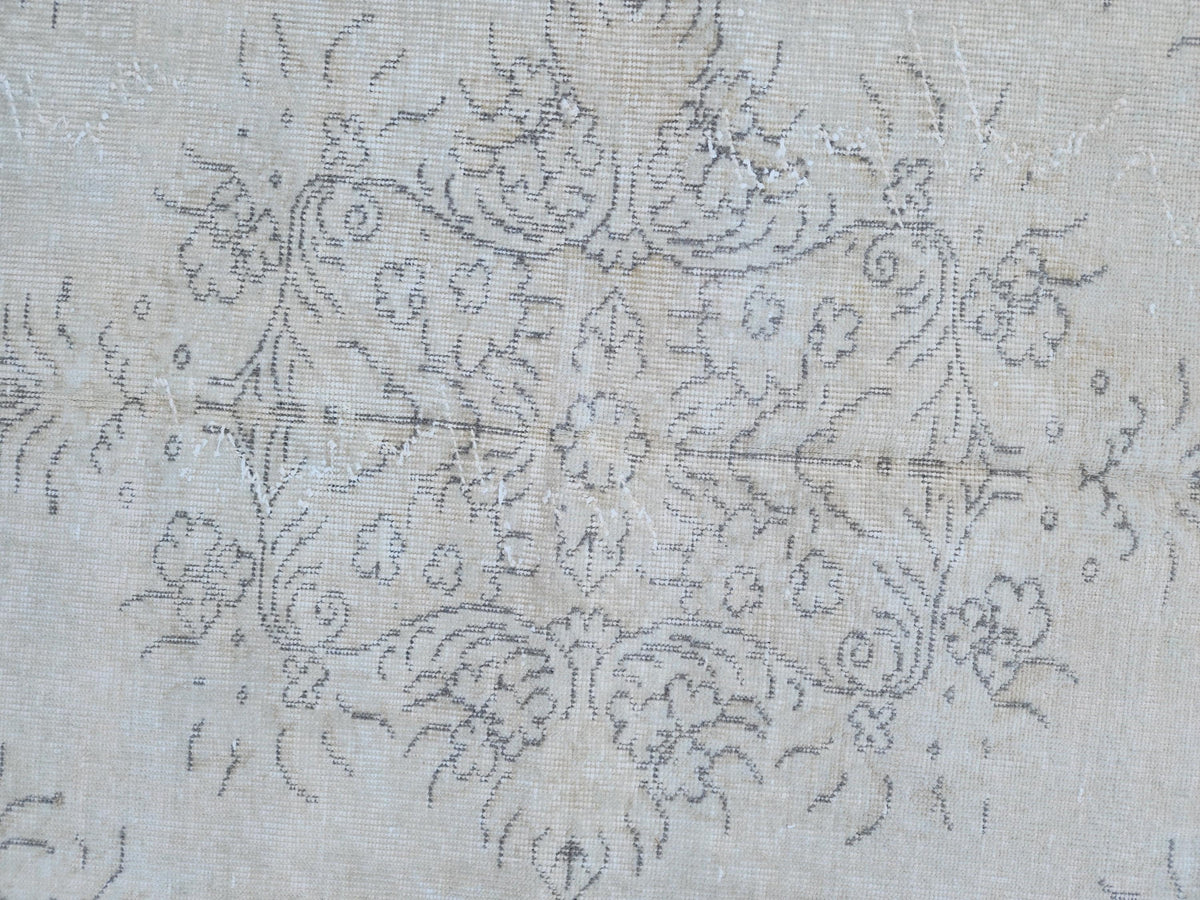 Handwoven Turkish Oushak Rug 6x8: Wool & Cotton Blend