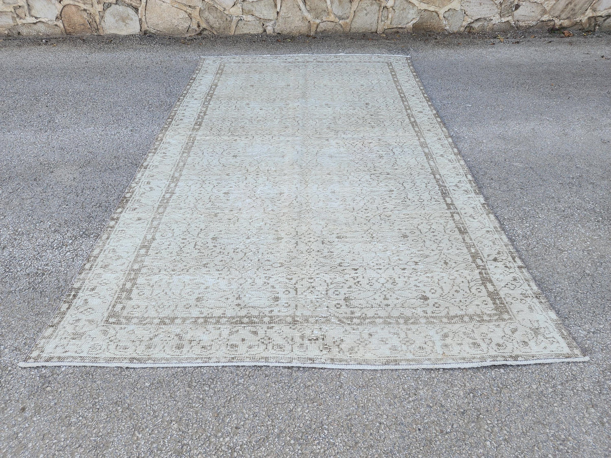 6x10 Turkish Rug: Living Room Decor, Beige and Brown