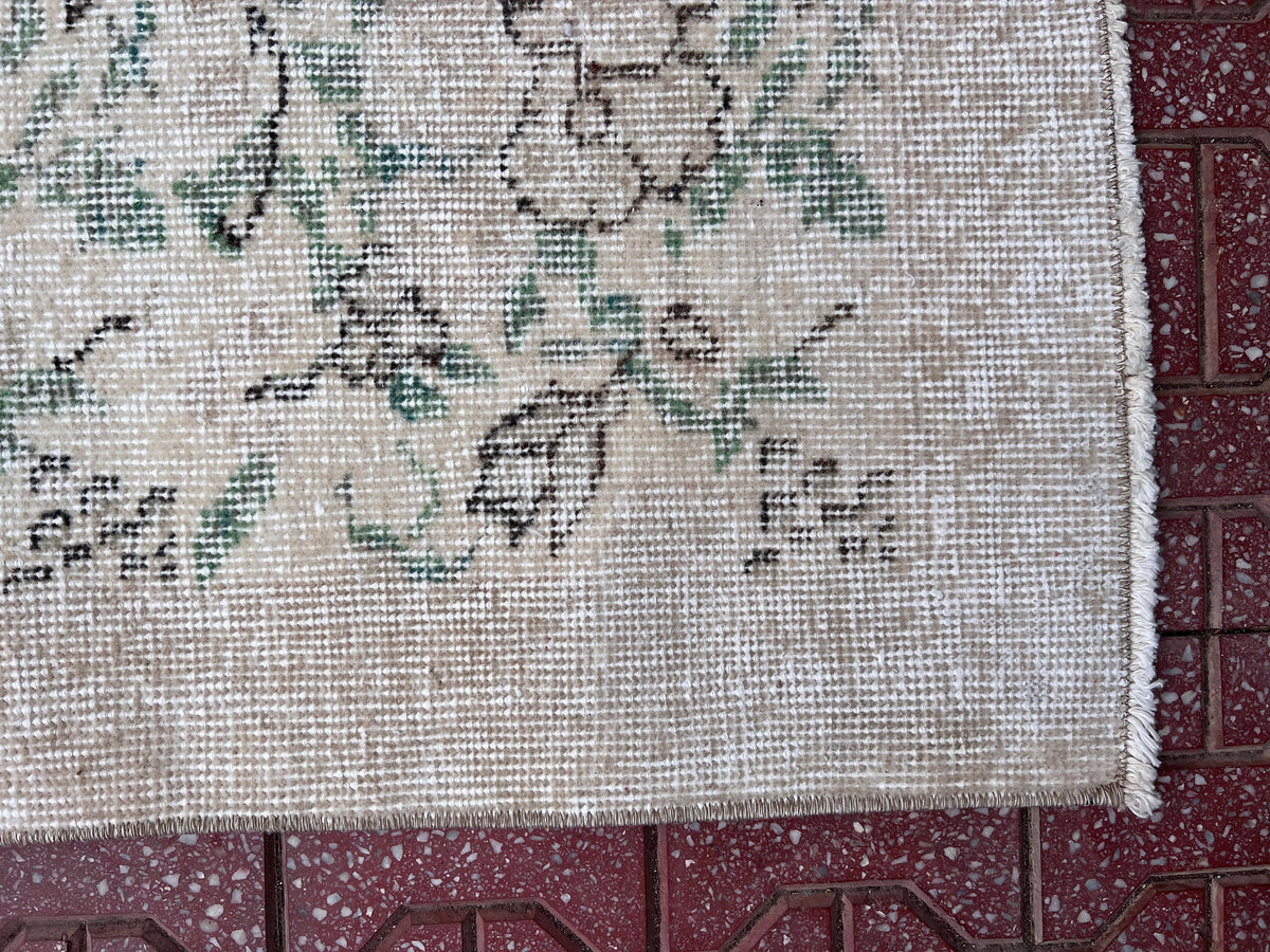 Handwoven Turkish Oushak Rug: 3.7x6.6, Wool & Cotton Floral Rug