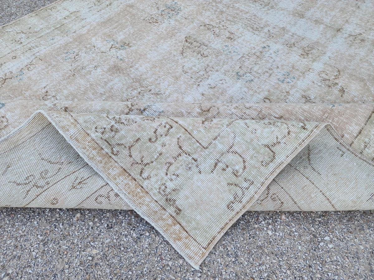 Beige Turkish Wool Rug 7x10: Handwoven Oushak Oriental Rug