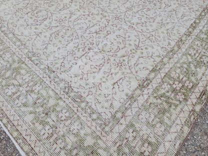 Handmade Wool Oushak Rug 7x10: Turkish Neutral Area Rug