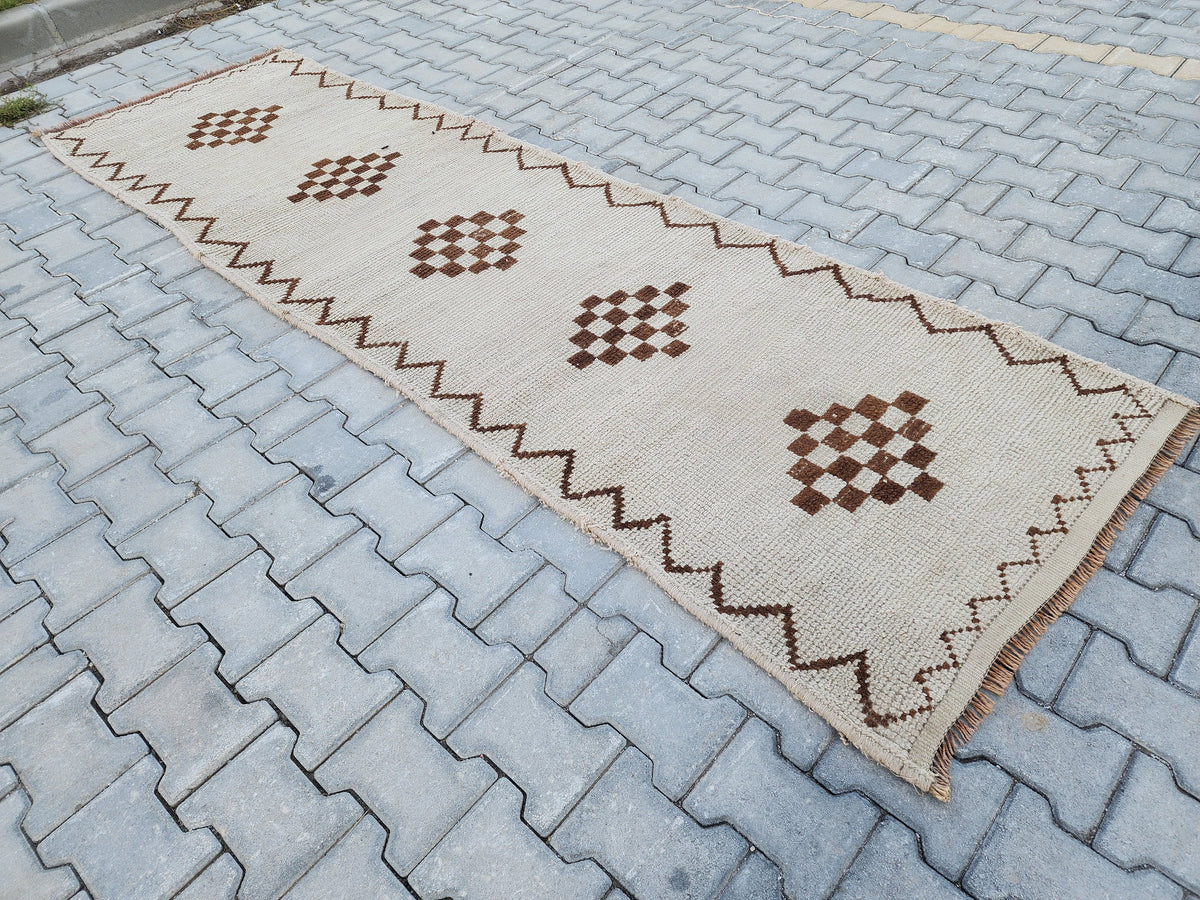 White Herki Rug 3x10: Vintage Bohemian Hallway Runner