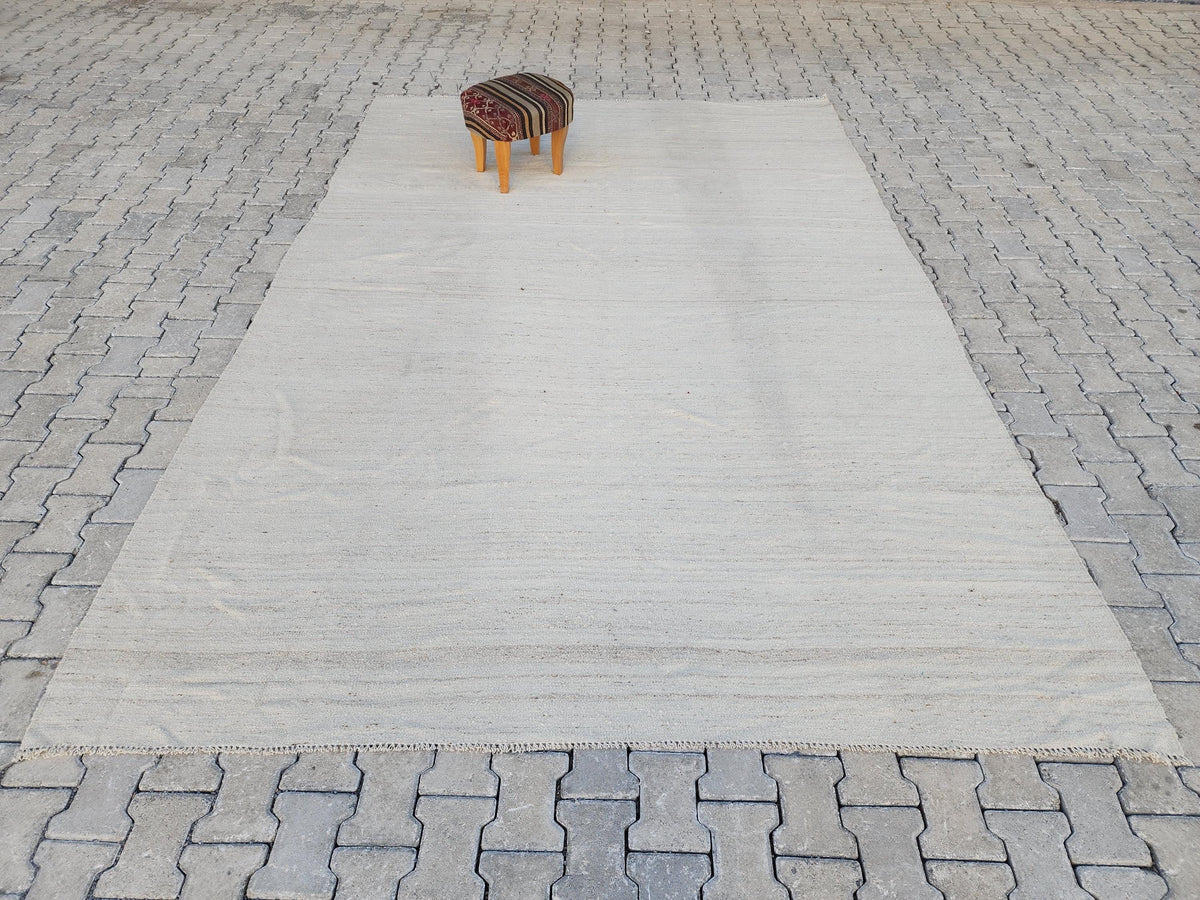 Hand Knotted Turkish Kilim Rug 8x12: Neutral Wool, Rustic Decor