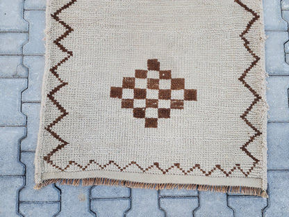 White Herki Rug 3x10: Vintage Bohemian Hallway Runner