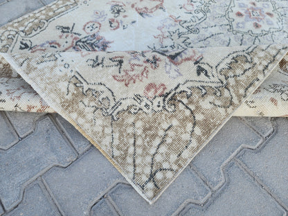 Handwoven Turkish Oushak Rug 3x6: Wool & Cotton Medallion Design